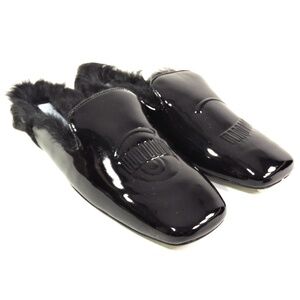CHIARA FERRAGNI 🇮🇹 BLACK PATENT LEATHER WOMENS LAMB FUR FLAT COMFORT MULES